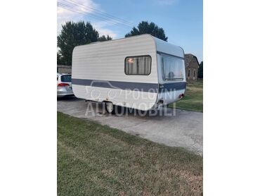 Adria Kamp prikolica 4.10m, 2.500 €, 2000. , Kamperi, Bačko Gradište