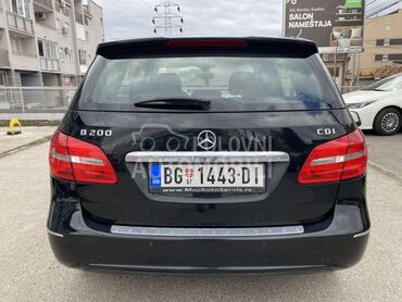 Mercedes Benz B 200, 8.300 €, 2013. Hečbek, Dizel | 1796 cm3, 320.000 km, 100kW (136 KS), Automatski / poluautomatski, 4/5 vrata, 5 sedišta, Beograd