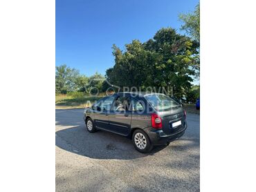 Citroen Xsara Picasso, 999 €, 2003. Monovolumen (MiniVan), Dizel | 1997 cm3, 200.000 km, 66kW (90 KS), Manuelni 5 brzina, 4/5 vrata, 5 sedišta, Sremska Mitrovica