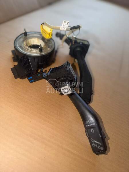 Rucica brisaca za Volkswagen Golf 5