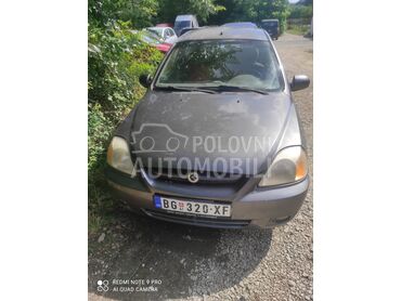 Kia Rio 1,6, 200 €, 2005. Hečbek, Benzin | 1600 cm3, 232.000 km, 55kW (75 KS), Manuelni 5 brzina, 4/5 vrata, 5 sedišta, Beograd
