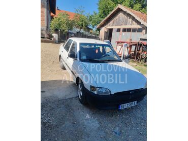 Ford Escort 1.3, 550 €, 1995. Limuzina, Benzin | 1299 cm3, 266.000 km, 44kW (60 KS), Manuelni 5 brzina, 4/5 vrata, 5 sedišta, Sopot