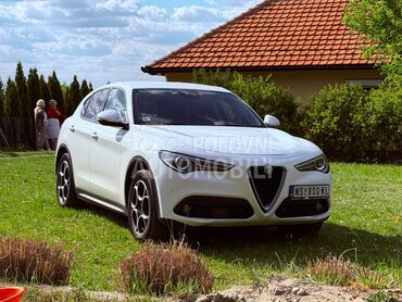 Alfa Romeo Stelvio Q4 (može zamena), 16.000 €, 2017. Džip/SUV, Dizel | 2143 cm3, 275.000 km, 132kW (179 KS), Automatski / poluautomatski, 4/5 vrata, 5 sedišta, Novi Sad
