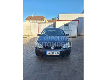 Volkswagen Golf 5 1.6 FSI, 2.850 €, 2003. Hečbek, Benzin | 1598 cm3, 303.000 km, 85kW (116 KS), Manuelni 6 brzina, 4/5 vrata, 5 sedišta, Odžaci