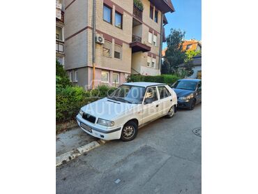 Škoda Felicia 1.6 MPI, 350 €, 1998. Hečbek, Benzin | 1598 cm3, 303.000 km, 55kW (75 KS), Manuelni 5 brzina, 4/5 vrata, 5 sedišta, Beograd