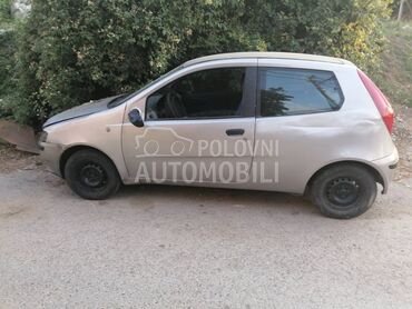 Fiat Punto 1,2, 260 €, 2003. Hečbek, Benzin | 1124 cm3, 215.630 km, 48kW (65 KS), Manuelni 5 brzina, 2/3 vrata, 5 sedišta, Beograd