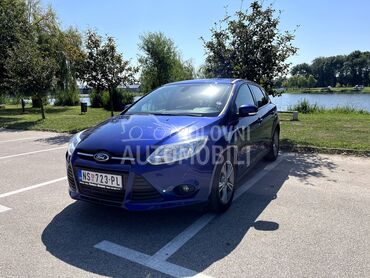 Ford Focus 1.0 / vla.snik, 5.490 €, 2014. Hečbek, Benzin | 999 cm3, 215.000 km, 74kW (101 KS), Manuelni 5 brzina, 4/5 vrata, 5 sedišta, Srbobran