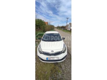 Kia Rio 1.25 LPG (može zamena), 3.950 €, 2011. Limuzina, Benzin + Gas (TNG) | 1250 cm3, 280.000 km, 63kW (85 KS), Manuelni 5 brzina, 4/5 vrata, 5 sedišta, Kljajićevo