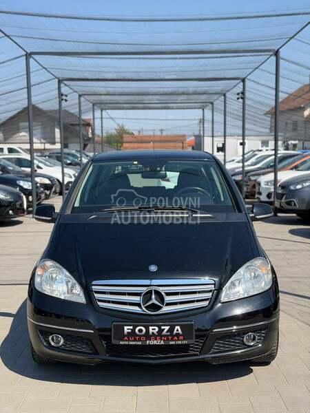 Mercedes Benz A 180 AVANTGARDE/NOV
