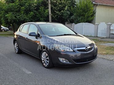 Opel Astra J 1.7 CDTI ENJOY, 4.490 €, 2012. Hečbek, Dizel | 1686 cm3, 180.010 km, 92kW (125 KS), Manuelni 6 brzina, 4/5 vrata, 5 sedišta, Inđija