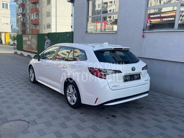 Toyota Corolla 1.8 Hybrid, 16.350 €, 2020. Karavan, Hibridni pogon (benzin) | 1798 cm3, 174.500 km, 72kW (98 KS), Automatski / poluautomatski, 4/5 vrata, 5 sedišta, Niš