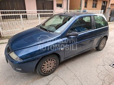 Lancia Ypsilon (može zamena), 950 €, 2003. Hečbek, Benzin | 1242 cm3, 167.444 km, 44kW (60 KS), Manuelni 5 brzina, 2/3 vrata, 5 sedišta, Doljevac