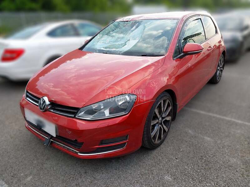 Volkswagen Golf 7 2013 2.0 TDI - kompletan auto u delovima