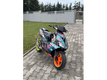Aprilia Sr50r (može zamena), 1.500 €, 2005. , 70 cm3, 5.000 km, 18kW (24 KS), Scooter, Kraljevo