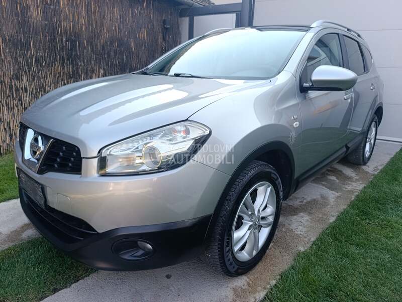 Nissan Qashqai + 2 4x4 Н А В И Г