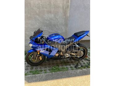Kawasaki Zx10r (može zamena), 5.300 €, 2005. , 998 cm3, 45.000 km, 130kW (177 KS), Sport / Super sport, Zrenjanin