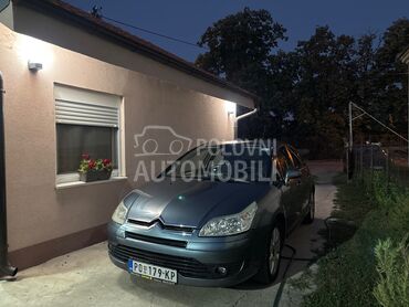 Citroen C4, 2.200 €, 2005. Limuzina, Dizel | 1560 cm3, 248.460 km, 80kW (109 KS), Manuelni 5 brzina, 4/5 vrata, 5 sedišta, Požarevac