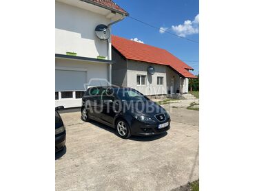 Seat Altea, 2.800 €, 2004. Hečbek, Dizel | 1968 cm3, 285.810 km, 103kW (140 KS), Manuelni 6 brzina, 4/5 vrata, 5 sedišta, Kozjak