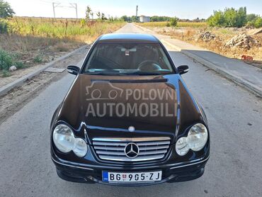 Mercedes Benz C 180, 3.700 €, 2006. Hečbek, Benzin | 1796 cm3, 238.994 km, 105kW (143 KS), Automatski / poluautomatski, 2/3 vrata, 4 sedišta, Batajnica