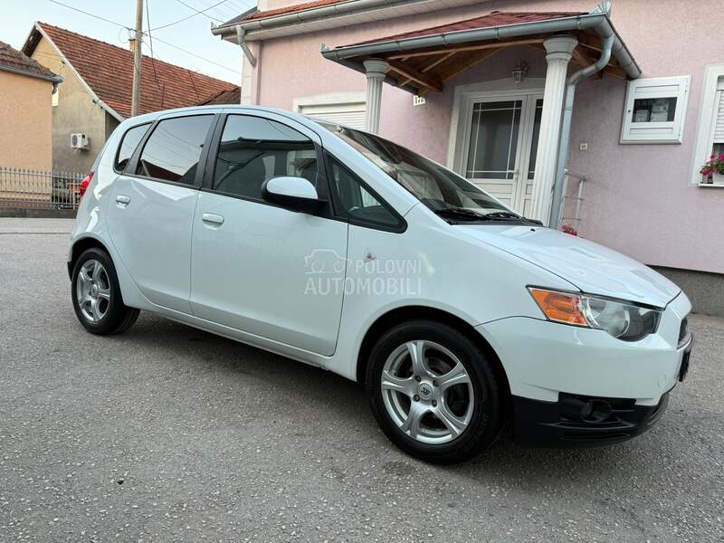 Mitsubishi Colt 1.3 СПОРТ-ЧЕМПИОН НОЯБРЯ