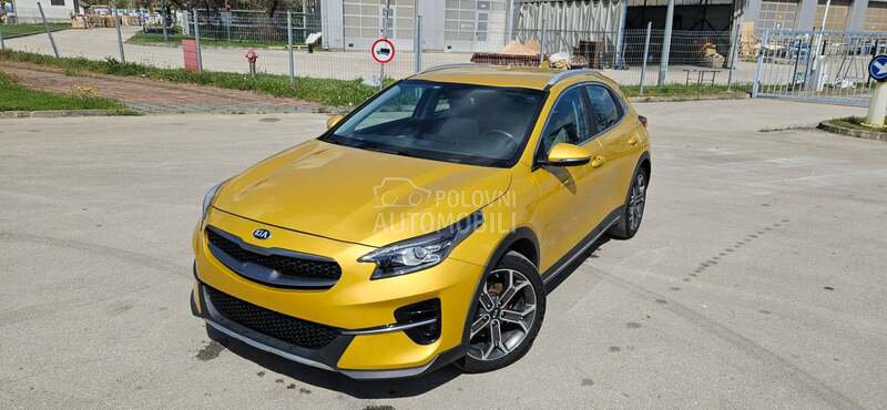 Kia XCeed 1.6CRDI NAV/LED/KAM
