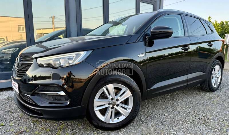 Opel Grandland X 1.2 ЧИСТЫЙ ТЕХ