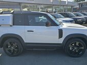 Land Rover Defender P300