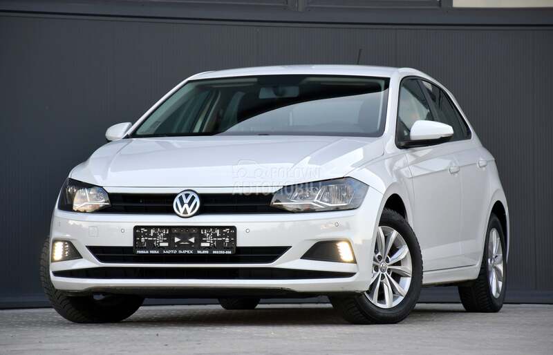 Volkswagen Polo 1.6TDI/КОМФОРТ/НАВ