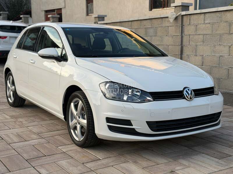 Volkswagen Golf 7 1.4 ци синее движение