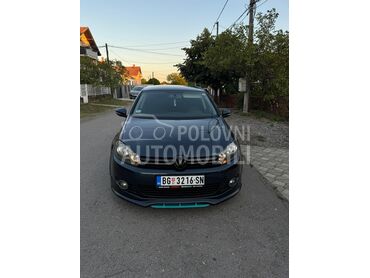 Volkswagen Golf 6 (može zamena), 7.000 €, 2012. Hečbek, Dizel | 1598 cm3, 299.532 km, 77kW (105 KS), Manuelni 5 brzina, 4/5 vrata, 5 sedišta, Mladenovac