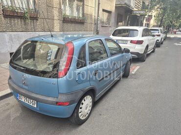 Opel Corsa C, 990 €, 2002. Limuzina, Benzin | 1199 cm3, 220.000 km, 50kW (68 KS), Manuelni 5 brzina, 4/5 vrata, 5 sedišta, Beograd