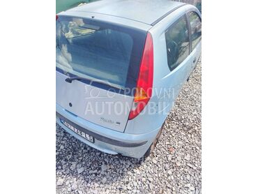 Fiat Punto 1.2, 799 €, 2003. Kupe, Benzin | 1200 cm3, 200.000 km, 44kW (60 KS), Manuelni 5 brzina, 2/3 vrata, 5 sedišta, Kragujevac
