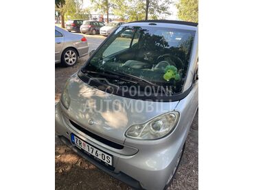 Smart ForFour 09 b, 2.500 €, 2008. Kabriolet/Roadster, Benzin | 999 cm3, 200.010 km, 52kW (71 KS), Automatski / poluautomatski, 2/3 vrata, 2 sedišta, Zrenjanin