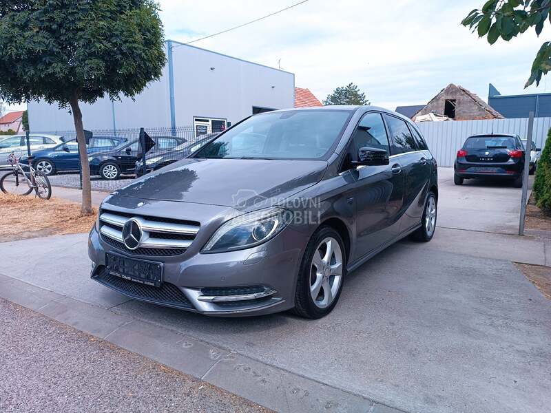 Mercedes Benz B 180 180 CDI (можно заменить)