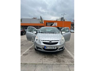 Opel Corsa D, 3.000 €, 2008. Hečbek, Benzin | 1229 cm3, 144.000 km, 59kW (80 KS), Manuelni 5 brzina, 2/3 vrata, 5 sedišta, Niš