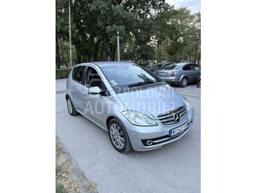 Mercedes Benz A 150, 3.350 €, 2010. Hečbek, Benzin | 1498 cm3, 219.886 km, 70kW (95 KS), Manuelni 5 brzina, 4/5 vrata, 5 sedišta, Niš
