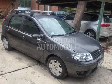 Fiat Punto 1.2, 1.700 €, 2004. Hečbek, Benzin | 1242 cm3, 236.000 km, 44kW (60 KS), Manuelni 5 brzina, 4/5 vrata, 5 sedišta, Novi Sad