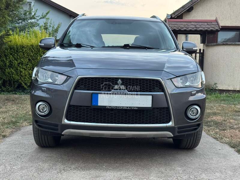 Mitsubishi Outlander 2.0 4x4 Restyling