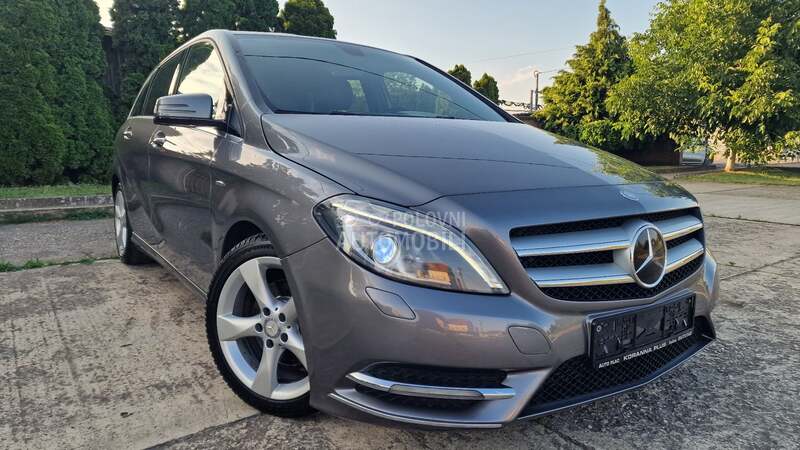 Mercedes-Benz B 200 PREMIUM