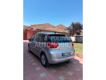 Citroen C4 Picasso 1.6Hdi, 4.400 €, 2009. Monovolumen (MiniVan), Dizel | 1560 cm3, 218.004 km, 80kW (109 KS), Manuelni 5 brzina, 4/5 vrata, 5 sedišta, Beograd