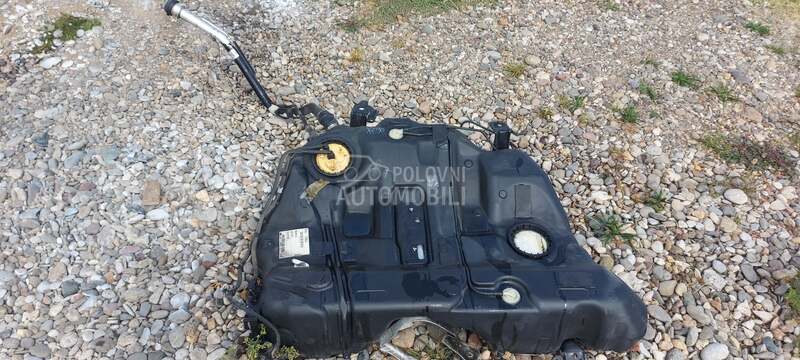Rezervoar pumpa goriva 2.4 za Volvo S60, XC90 za 2005. god.