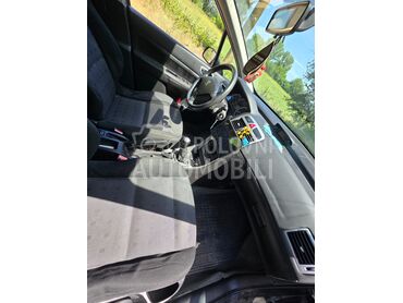 Peugeot 307 20hdi (može zamena), 1.800 €, 2003. Karavan, Dizel | 1997 cm3, 29.000 km, 66kW (90 KS), Manuelni 5 brzina, 4/5 vrata, 5 sedišta, Varvarin