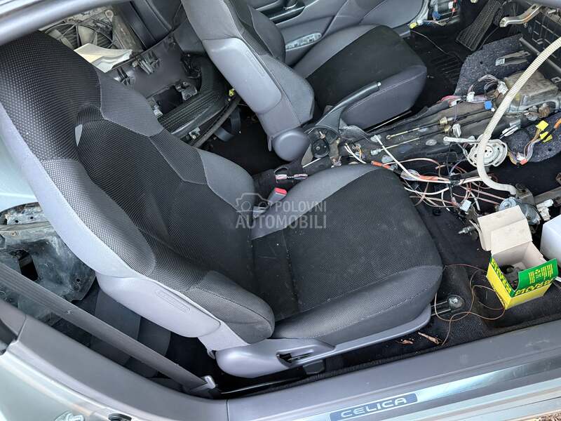 Enterijer za Toyota Celica od 1999. do 2004. god.