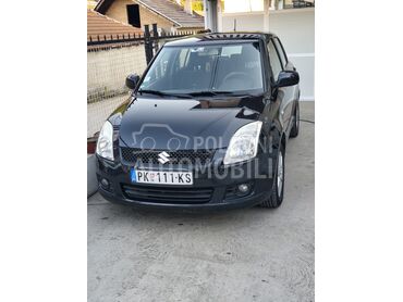 Suzuki Swift 1.3 4x4, 4.000 €, 2009. Hečbek, Benzin | 1328 cm3, 220.000 km, 68kW (92 KS), Manuelni 5 brzina, 4/5 vrata, 5 sedišta, Prokuplje