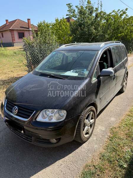 Delovi za Volkswagen Touran 