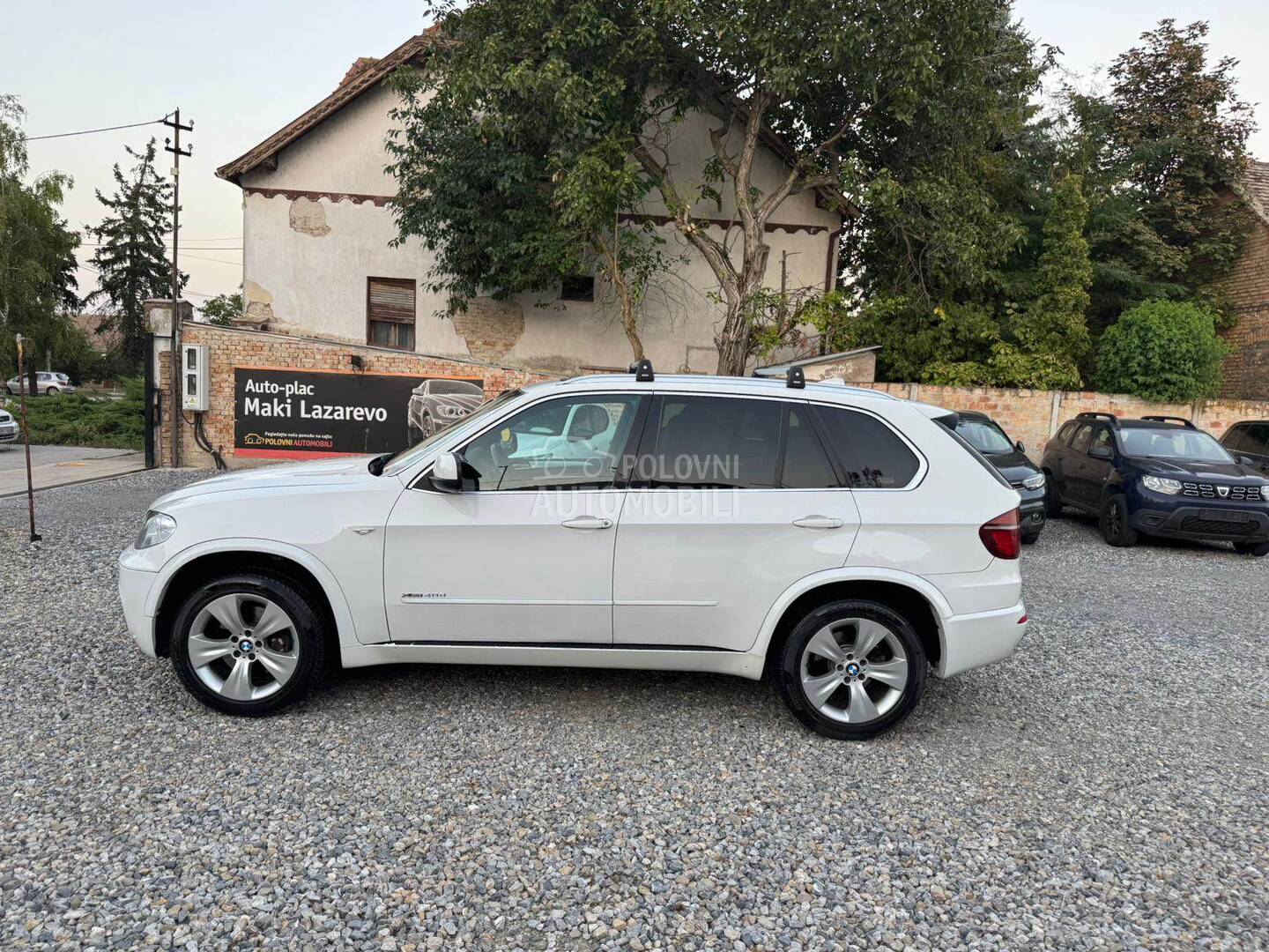 BMW X5 M (можно заменить)