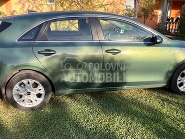 Kia cee`d Hecbek, 14.800 €, 2023. Hečbek, Benzin | 998 cm3, 70.000 km, 74kW (101 KS), Manuelni 6 brzina, 4/5 vrata, 5 sedišta, Pačir