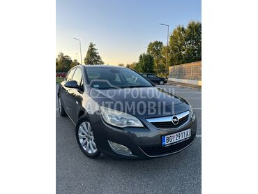 Opel Astra J 1.7 CDTI, 4.650 €, 2011. Hečbek, Dizel | 1686 cm3, 280.000 km, 81kW (110 KS), Manuelni 6 brzina, 4/5 vrata, 5 sedišta, Aranđelovac