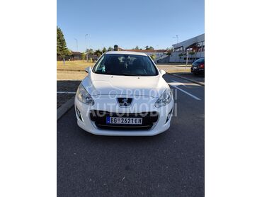Peugeot 308 EHDI, 4.550 €, 2013. Hečbek, Dizel | 1560 cm3, 192.500 km, 68kW (92 KS), Manuelni 5 brzina, 4/5 vrata, 5 sedišta, Lazarevac