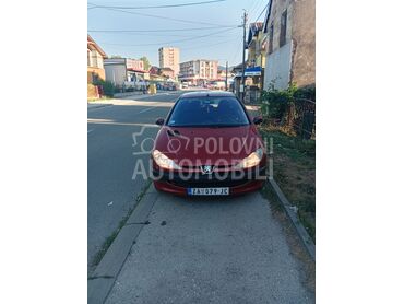 Peugeot 206 1.4i, 1.250 €, 2002. Hečbek, Benzin | 1360 cm3, 210.000 km, 55kW (75 KS), Manuelni 5 brzina, 4/5 vrata, 5 sedišta, Boljevac